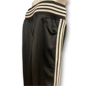 🖤 Black Track Pants- SIZE Medium